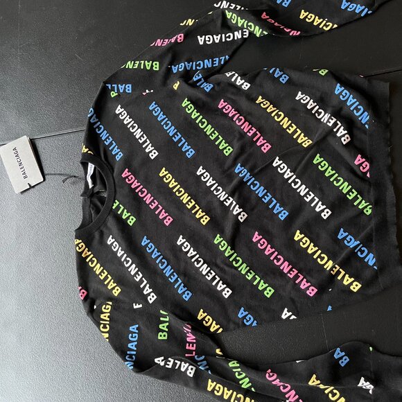 NWT Balenciaga Crop Sweater Cotton Puff Ink Knit Black Multicolor Logo Print - Picture 10 of 11